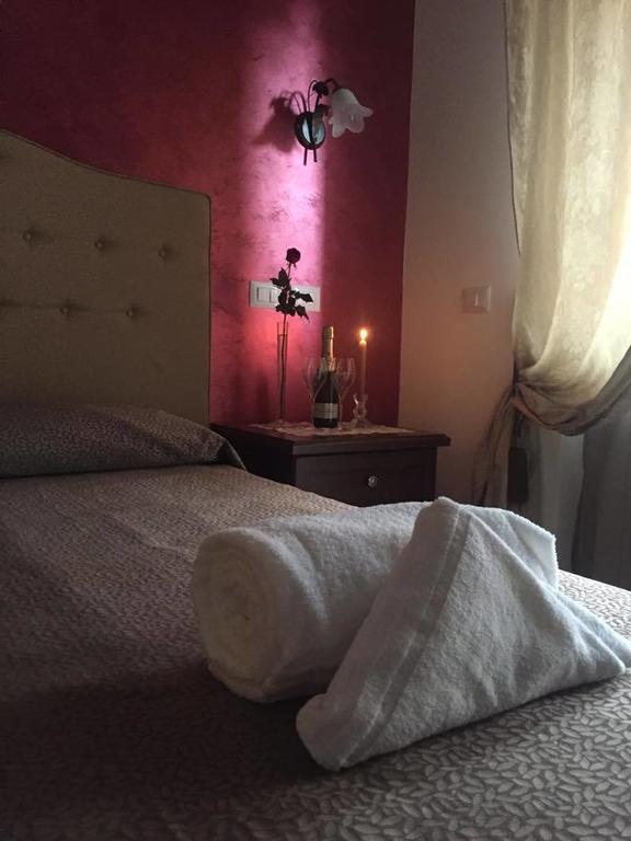 Carillon Apartment Чивитавекия Стая снимка