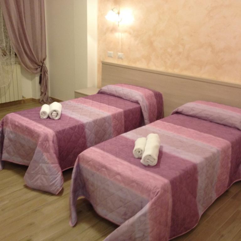 Carillon Apartment Чивитавекия Стая снимка