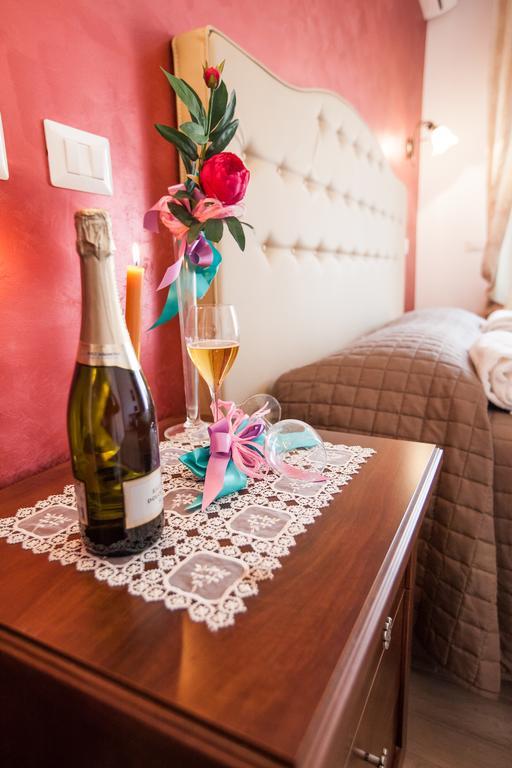 Carillon Apartment Чивитавекия Екстериор снимка