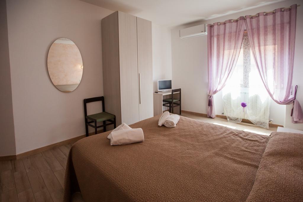 Carillon Apartment Чивитавекия Екстериор снимка